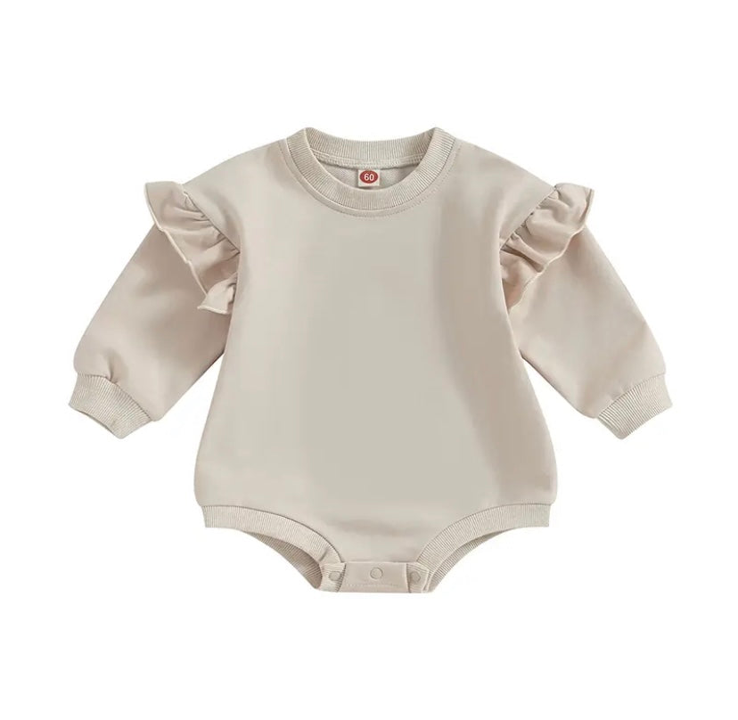 Frill sleeve sweater romper