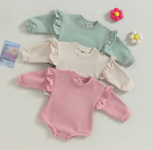 Frill sleeve sweater romper